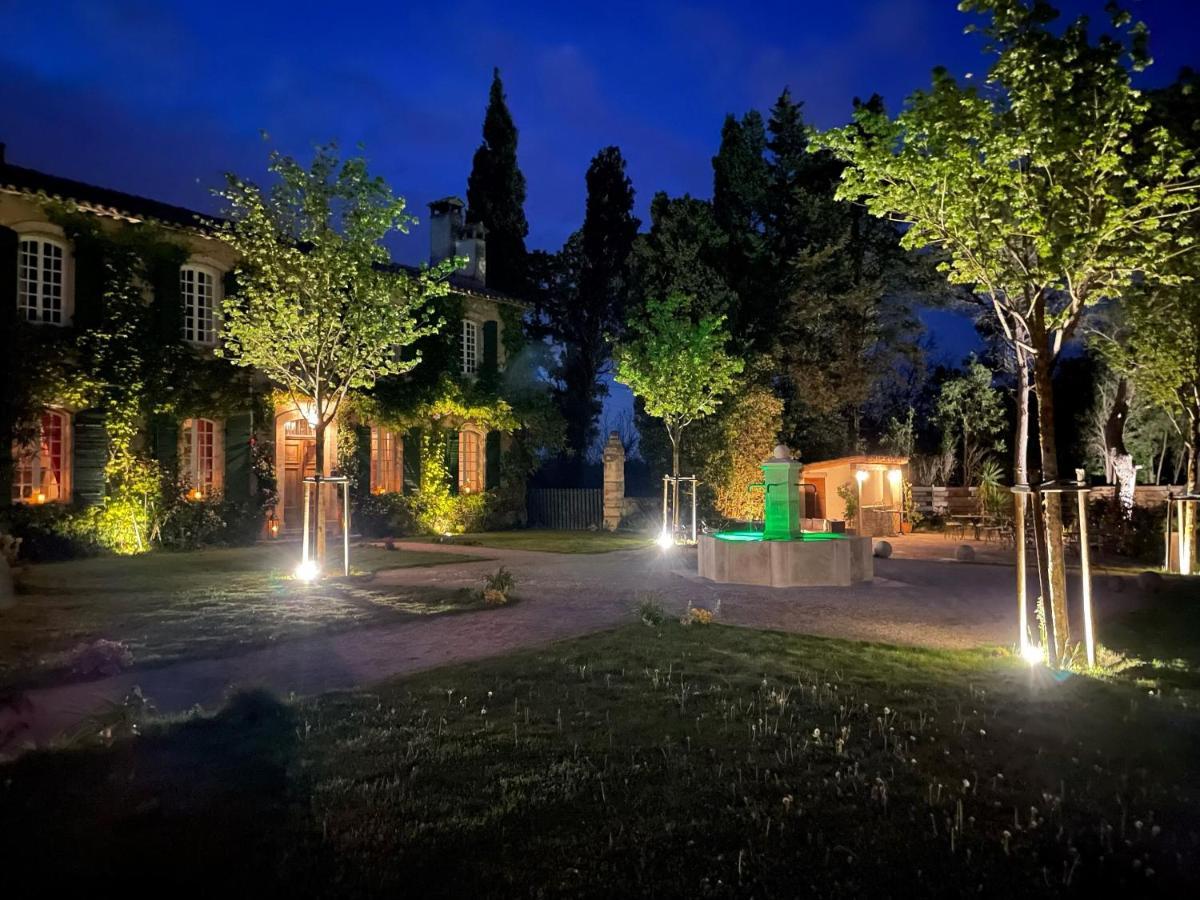 Domaine De Rhodes B&B Αβινιόν Εξωτερικό φωτογραφία