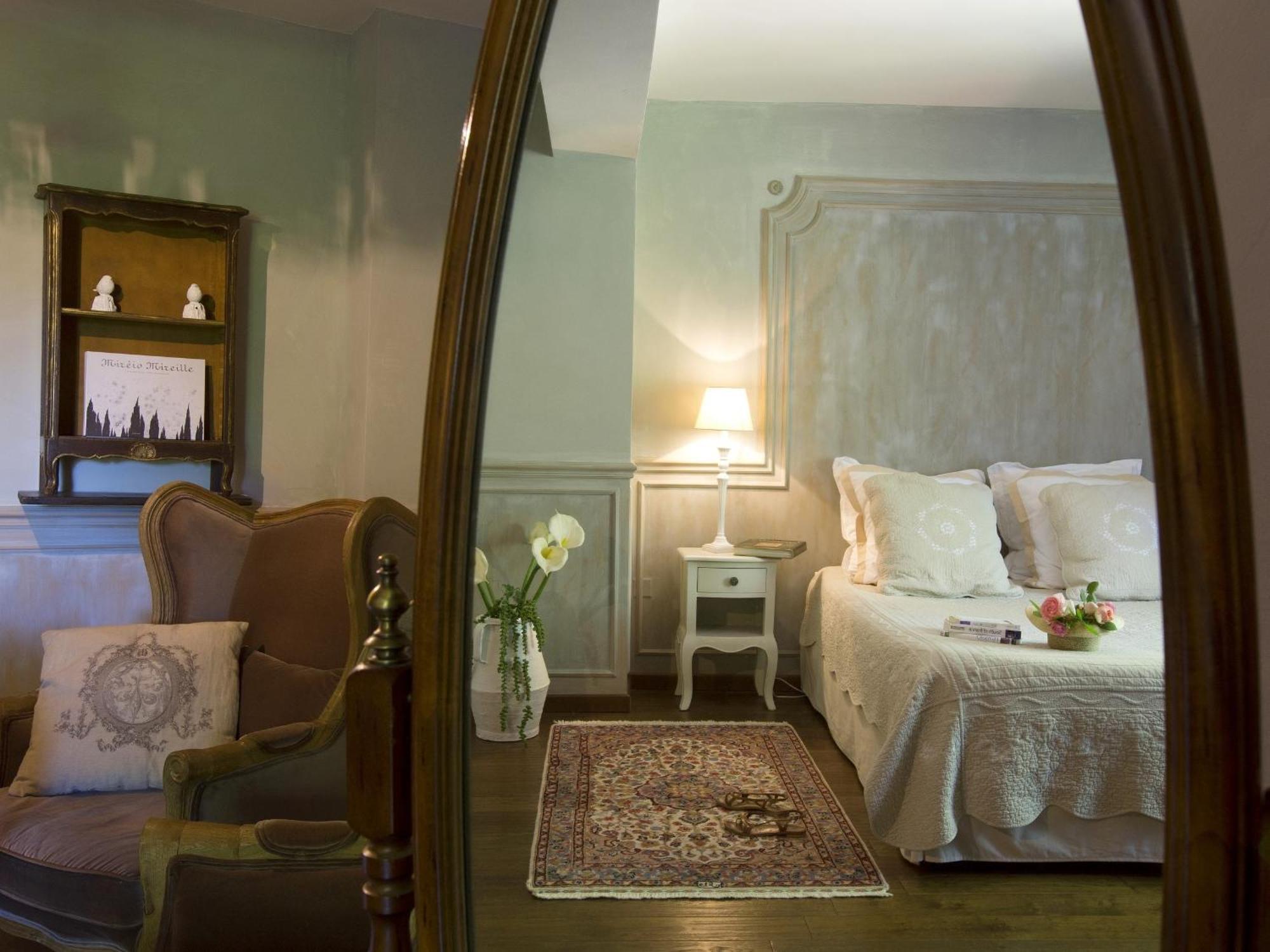 Domaine De Rhodes B&B Αβινιόν Δωμάτιο φωτογραφία