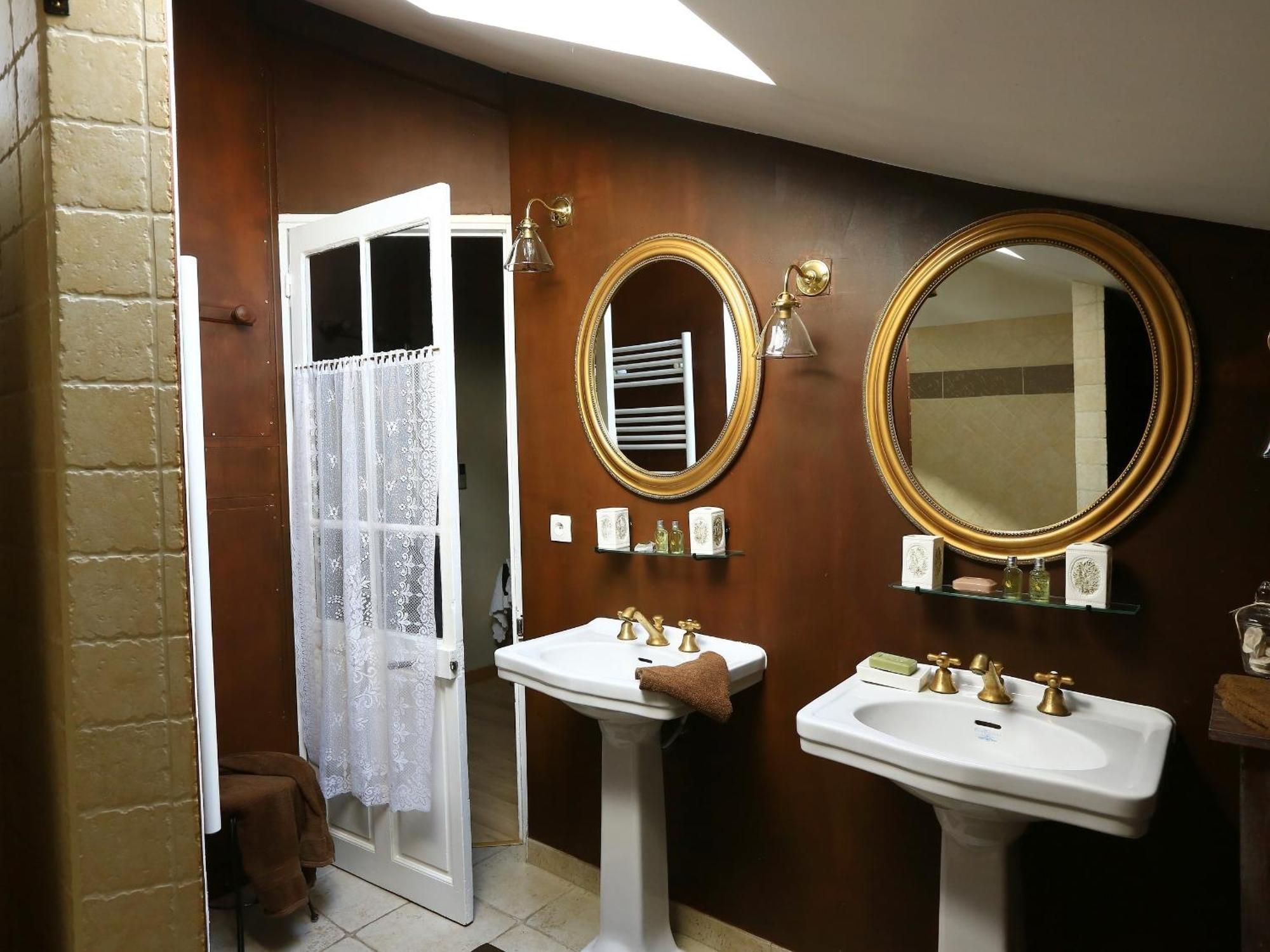 Domaine De Rhodes B&B Αβινιόν Δωμάτιο φωτογραφία