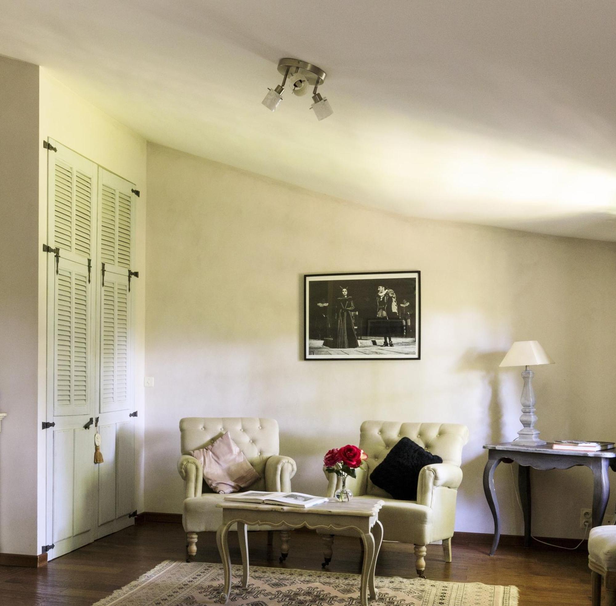 Domaine De Rhodes B&B Αβινιόν Δωμάτιο φωτογραφία