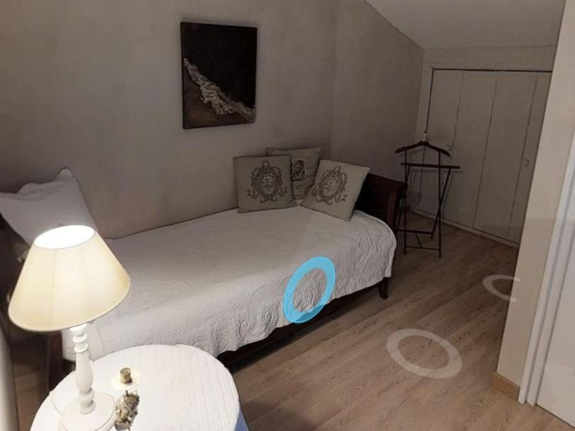 Domaine De Rhodes B&B Αβινιόν Δωμάτιο φωτογραφία